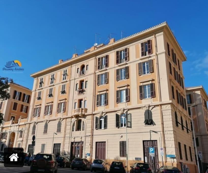 Stupenda Suite A Cagliari Piazza Galilei Екстериор снимка